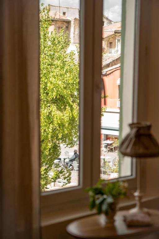 La Maison Du Bassin LʼIsle-sur-la-Sorgue المظهر الخارجي الصورة